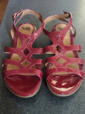 Sofft Brand Patent Leather Red Strappy Sling Bag Low Heel Sandal